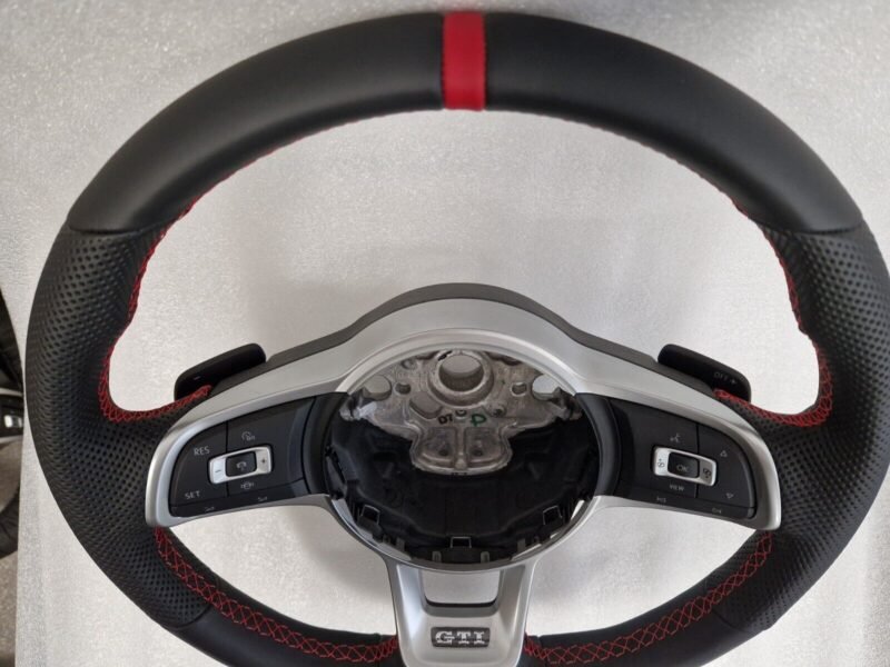 GENUINE VW Golf 7 GTI TCR DSG Mk7 (5G) Flat Bottom Steering Wheel