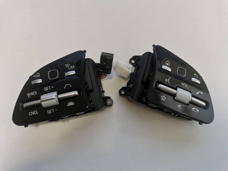 OEM MERCEDES BENZ Steering wheel CONTROL BUTTONS SET DISTRO