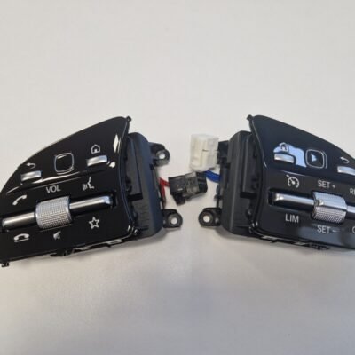 OEM MERCEDES BENZ Steering wheel CONTROL BUTTONS SET RHD A0999053404