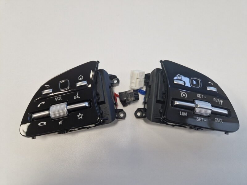 OEM MERCEDES BENZ Steering wheel CONTROL BUTTONS SET RHD A0999053404