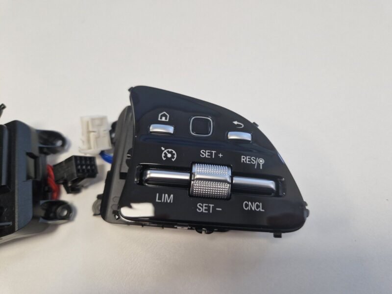 OEM MERCEDES BENZ Steering wheel CONTROL BUTTONS SET RHD A0999053404